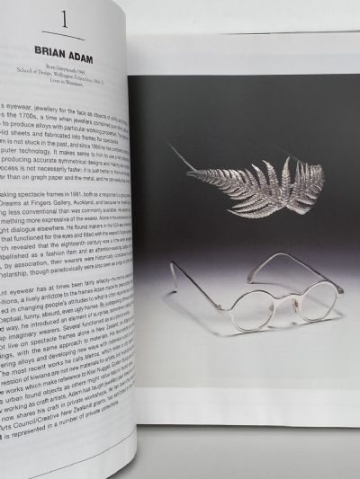 100 NEW ZEALAND CRAFT ARTISTS