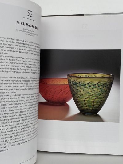 100 NEW ZEALAND CRAFT ARTISTS