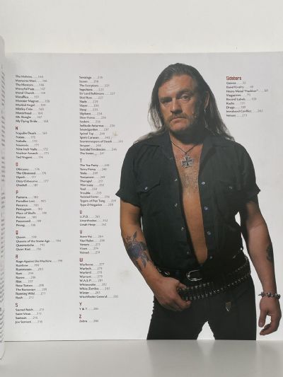 THE ENCYCLOPEDIA OF HEAVY METAL