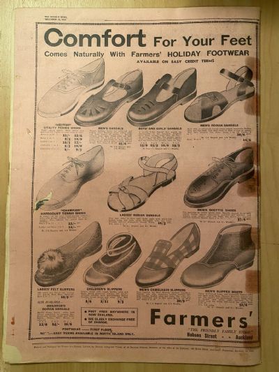 OLD NEWSPAPER: The Weekly News - No. 4648, 24 December 1952