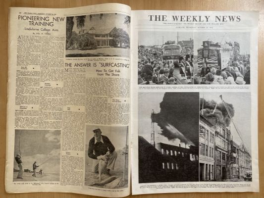 OLD NEWSPAPER: The Weekly News - No. 4640, 29 October 1952