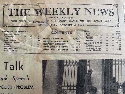 OLD NEWSPAPER: The Weekly News - No. 4219, 4 October 1944