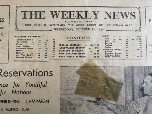 OLD NEWSPAPER: The Weekly News - No. 4222, 25 October 1944