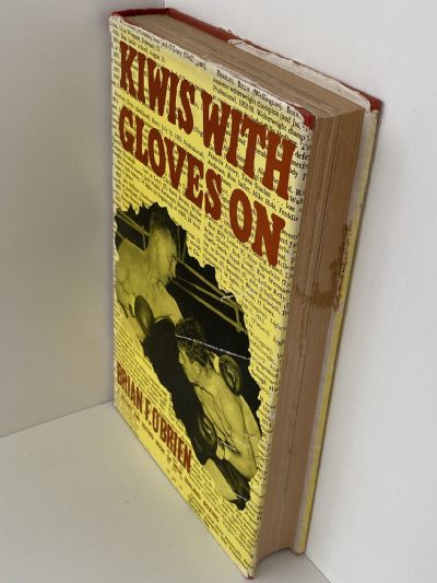 KIWIS WITH GLOVES ON: A History and Record book of New Zealand Boxing