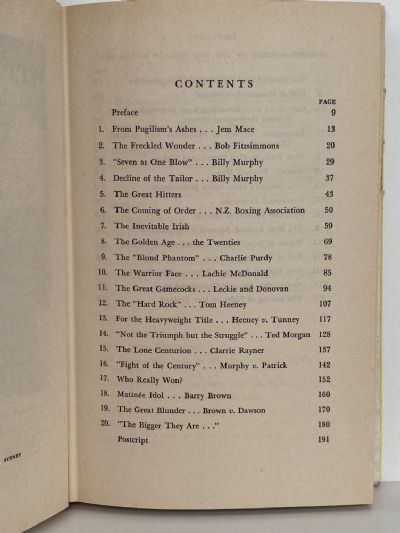 KIWIS WITH GLOVES ON: A History and Record book of New Zealand Boxing