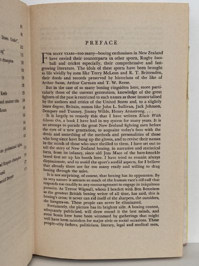 KIWIS WITH GLOVES ON: A History and Record book of New Zealand Boxing