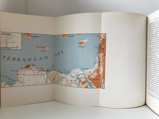 DIVISIONAL SIGNALS: Official History of New Zealand In The Second World War