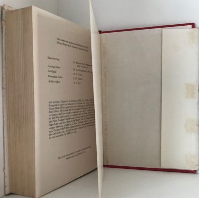 DIVISIONAL SIGNALS: Official History of New Zealand In The Second World War