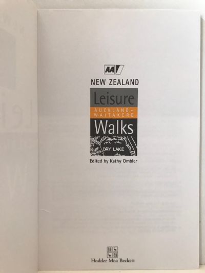AA NEW ZEALAND LEISURE WALKS: Auckland - Waitakere