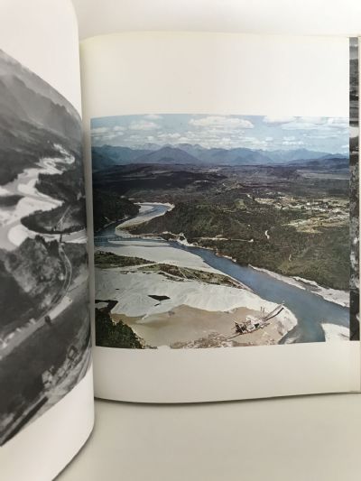THE COAST: A Pictorial Exploration