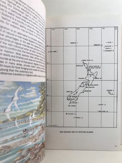 THE BIRDS OF NEW ZEALAND: Collins Handguide