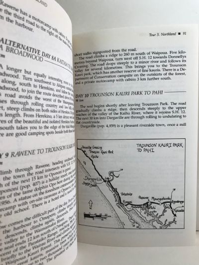 CYCLE TOURING IN NEW ZEALAND: Includes Both North & South Islands