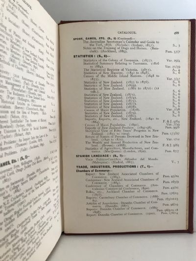 CATALOGUE OF THE HOCKEN LIBRARY DUNEDIN